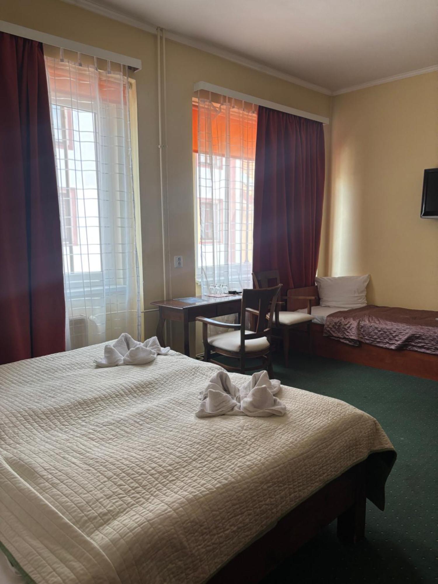 Hotel Bila Ruze Pisek  Luaran gambar